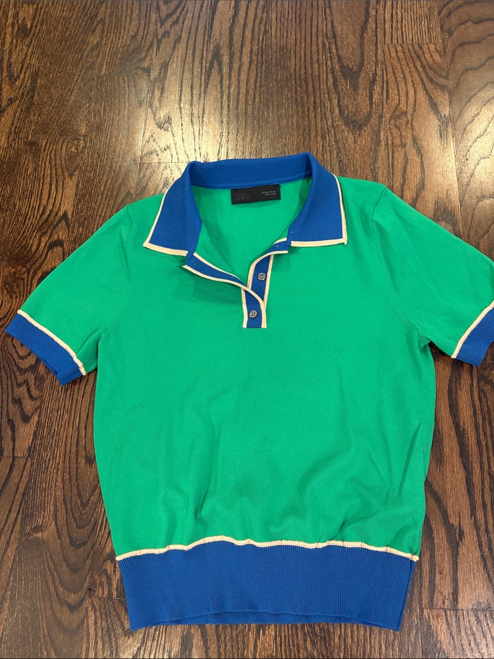 Zara Woman’s Green Short-Sleeve Knit Polo with Blue and Cream Trim Size Small